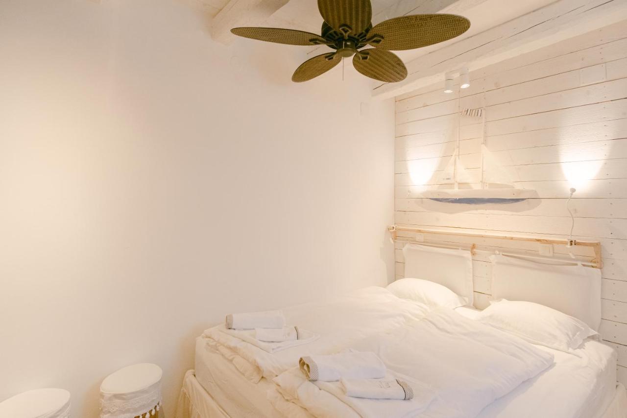 Romantic Stone House Double Room Kornić Kültér fotó
