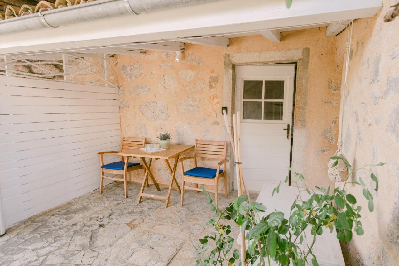 Romantic Stone House Double Room Kornić Kültér fotó